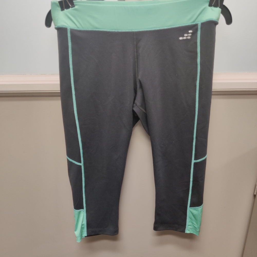 Athletic leggings